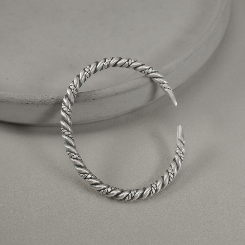 Retro Handmade Non-Fish 999 Silver Open Cuff Bracelet for Women & Men - Personalized Versatile Design, Trendy Fashion Accessory Retro Handmade Non-Fish 999 Silver Open Cuff Bracelet for Women & Men - Personalized Versatile Design, Trendy Fashion Accessory