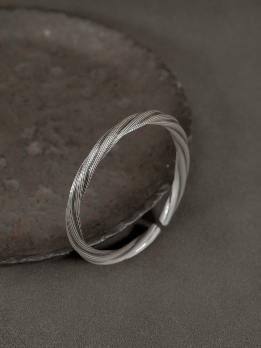 Retro Handmade Non-Fish 999 Silver Open Cuff Bracelet for Women & Men - Personalized Versatile Design, Trendy Fashion Accessory Retro Handmade Non-Fish 999 Silver Open Cuff Bracelet for Women & Men - Personalized Versatile Design, Trendy Fashion Accessory