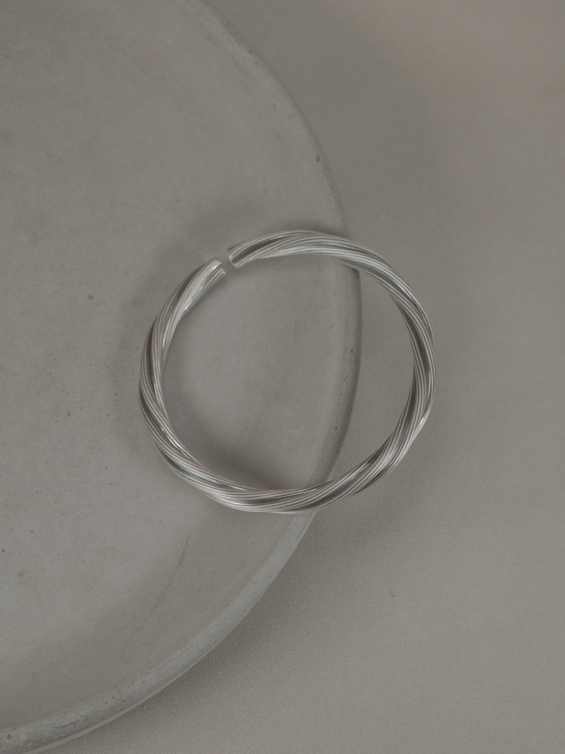 Retro Handmade Non-Fish 999 Silver Open Cuff Bracelet for Women & Men - Personalized Versatile Design, Trendy Fashion Accessory Retro Handmade Non-Fish 999 Silver Open Cuff Bracelet for Women & Men - Personalized Versatile Design, Trendy Fashion Accessory