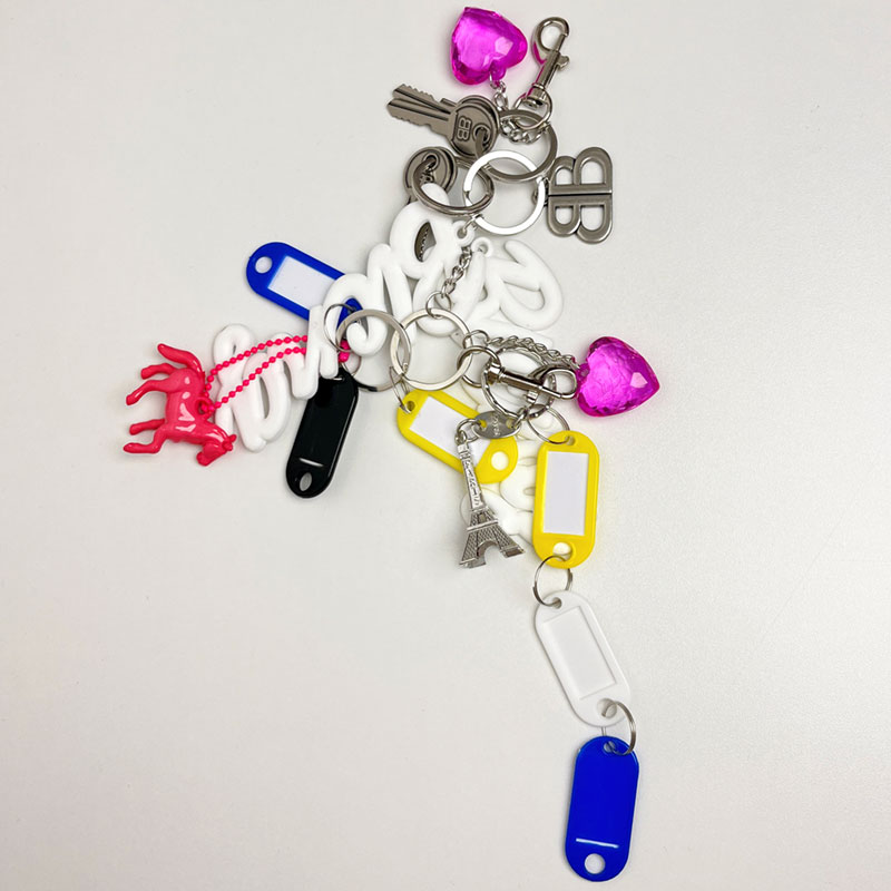 Retro Heart Eiffel Tower Keychain Pendant - Fashionable Lock Buckle Metal Handbag Decoration Accessory Retro Heart Eiffel Tower Keychain Pendant - Fashionable Lock Buckle Metal Handbag Decoration Accessory