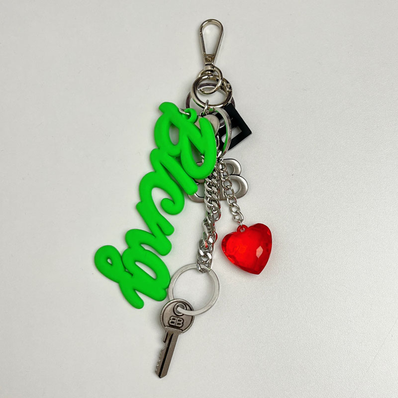 Retro Heart Eiffel Tower Keychain Pendant - Fashionable Lock Buckle Metal Handbag Decoration Accessory Retro Heart Eiffel Tower Keychain Pendant - Fashionable Lock Buckle Metal Handbag Decoration Accessory