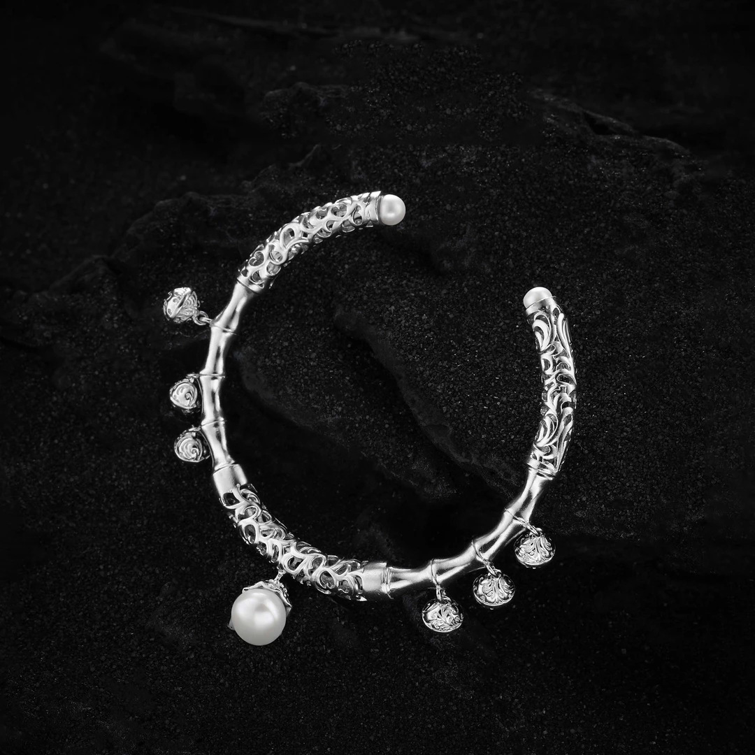 Retro Heavy Industrial Deep Sea Dragon Bone Ocean Wave Inlaid Bracelet - Light Luxury Niche High-End Accessory Retro Heavy Industrial Deep Sea Dragon Bone Ocean Wave Inlaid Bracelet - Light Luxury Niche High-End Accessory