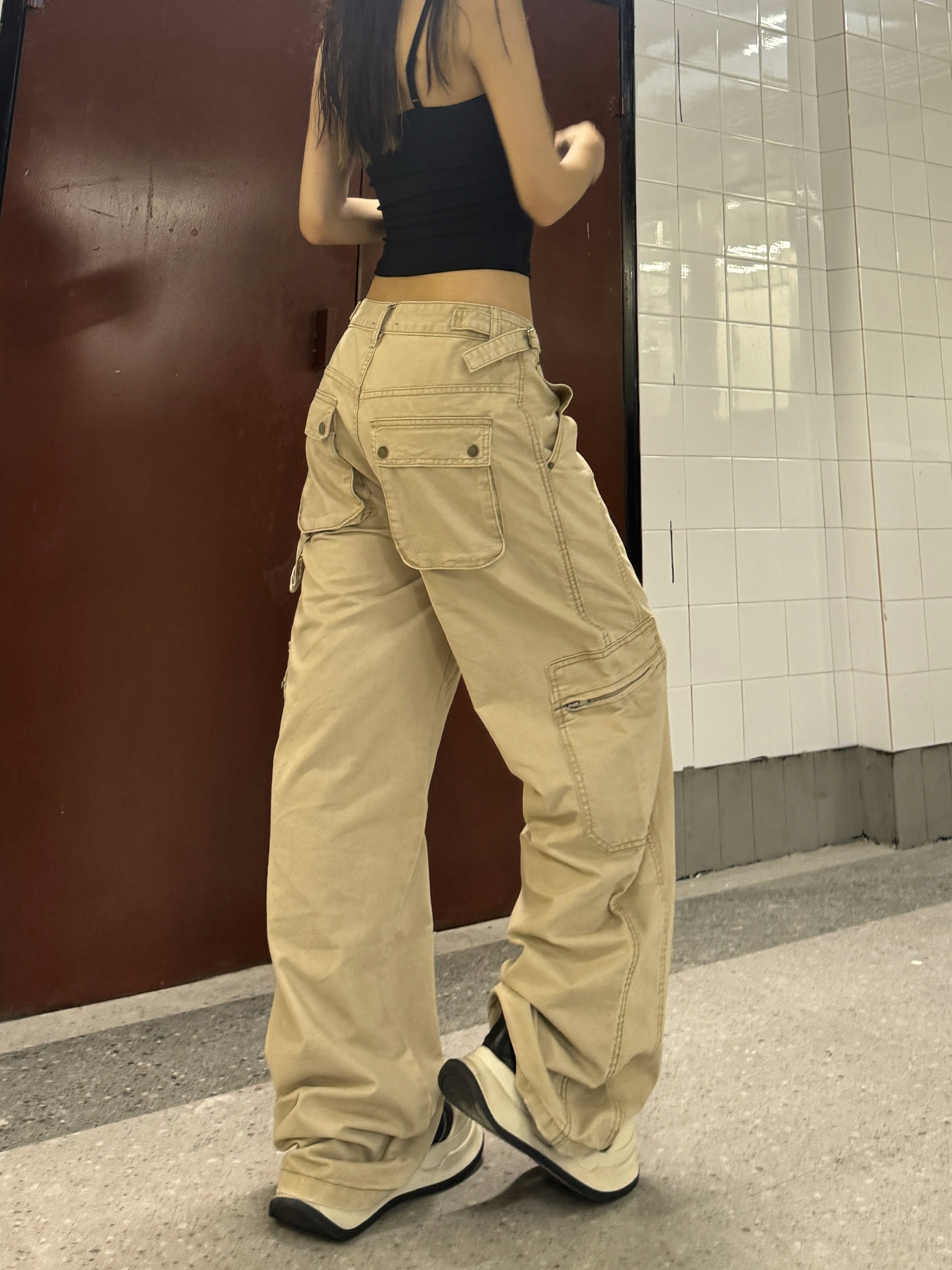 Retro High Street Distressed Wide-Leg Work Pants - Unique Loose Straight-Leg Trousers for 90s Inspired Fashion Retro High Street Distressed Wide-Leg Work Pants - Unique Loose Straight-Leg Trousers for 90s Inspired Fashion