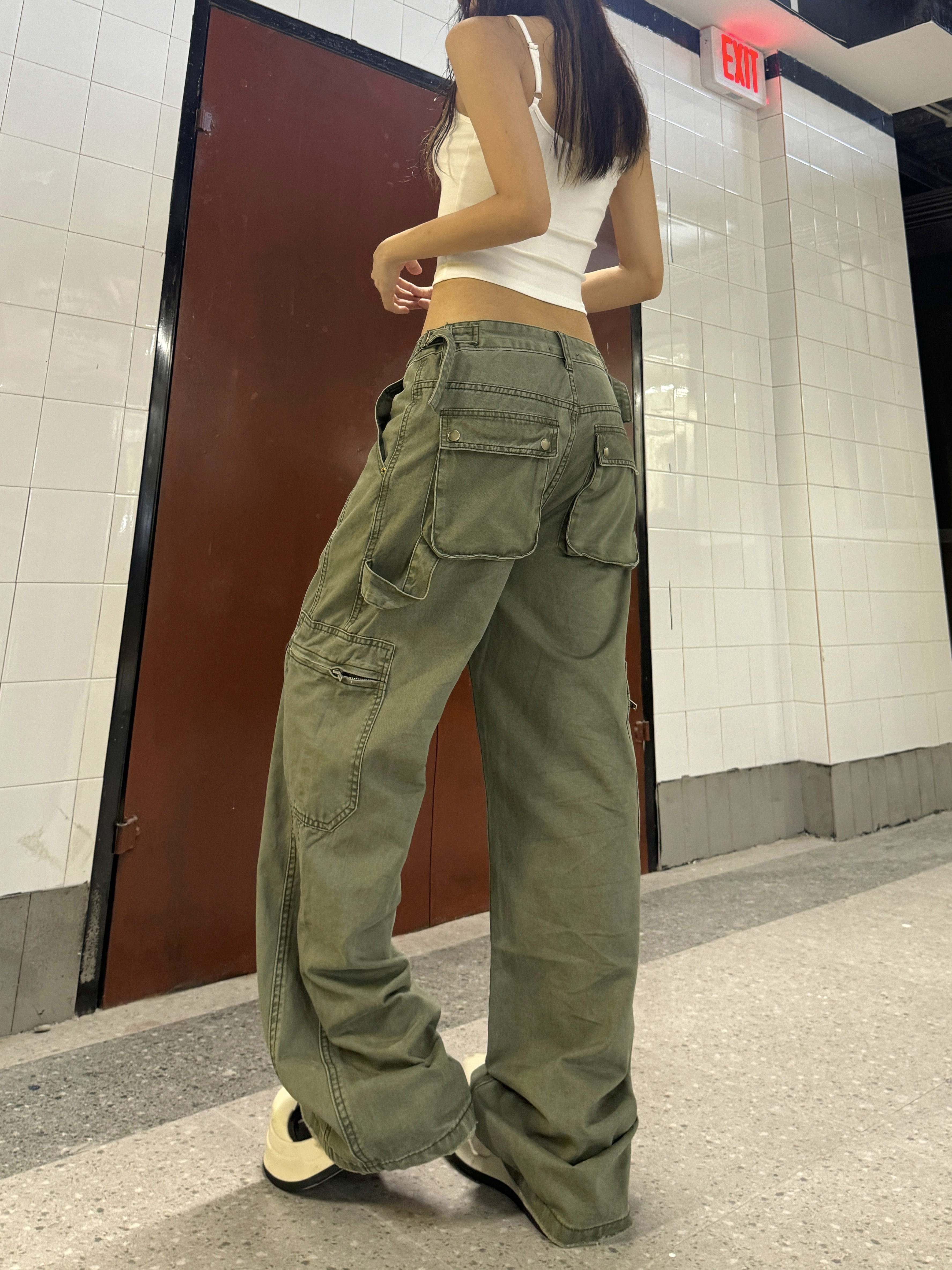 Retro High Street Distressed Wide-Leg Work Pants - Unique Loose Straight-Leg Trousers for 90s Inspired Fashion Retro High Street Distressed Wide-Leg Work Pants - Unique Loose Straight-Leg Trousers for 90s Inspired Fashion