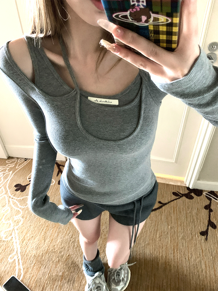 Retro-Inspired Fake Two-Piece Halter Neck Base Shirt for Women - Waist-Cinching Knit Top, Perfect for 90s and Y2K Fashion