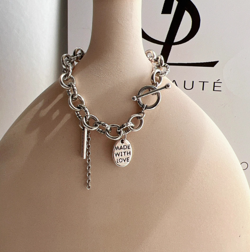 Retro Korean-Style Heavy-Duty Chunky Bracelet for Women, OT Buckle, Hip-Hop Trendy Punk Accessory, Versatile High-End Fashion Retro Korean-Style Heavy-Duty Chunky Bracelet for Women, OT Buckle, Hip-Hop Trendy Punk Accessory, Versatile High-End Fashion