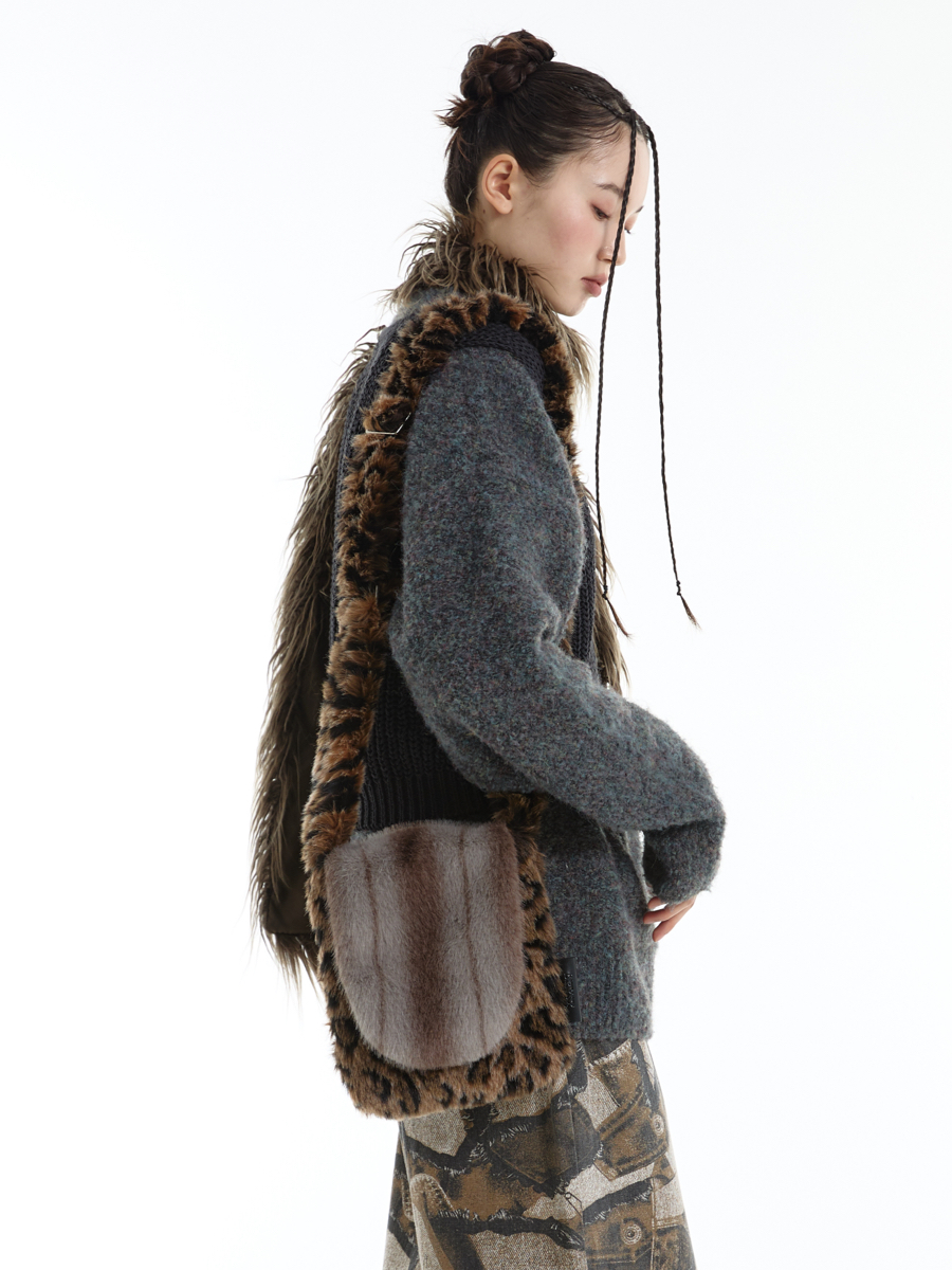 Retro Leopard Print Color Block Soft Fur Small Square Bag for Phones - Trendy 90s Inspired Accessory Retro Leopard Print Color Block Soft Fur Small Square Bag for Phones - Trendy 90s Inspired Accessory