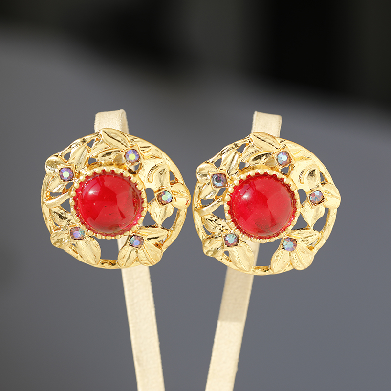 Retro Minimalist Alloy Inlaid Diamond Hollow Round Earrings - Versatile Fashion Jewelry for Women