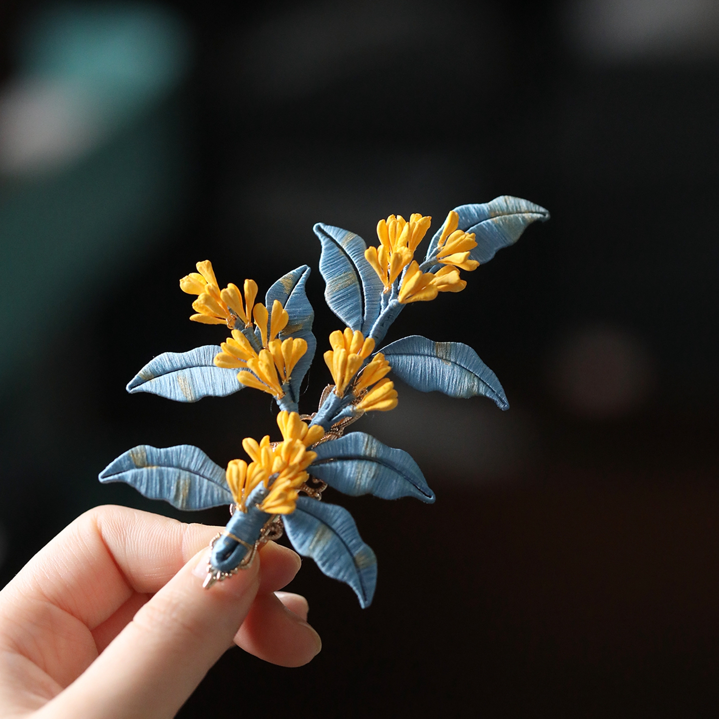 Retro Osmanthus Hair Clip - Chinese Hanfu Style Hair Accessories for Women, Perfect for Fairy Looks and Matching Horse Face Skirts