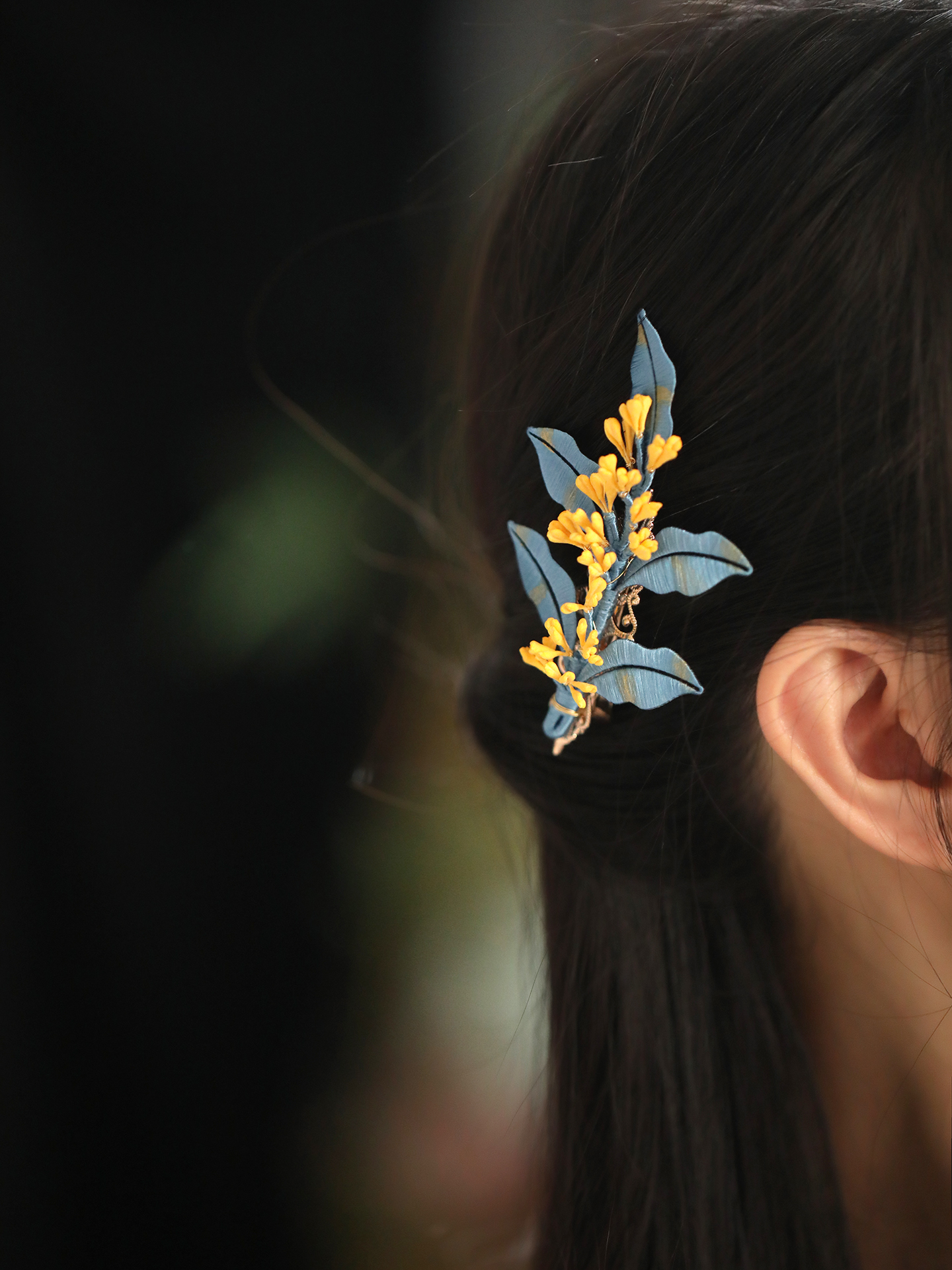 Retro Osmanthus Hair Clip - Chinese Hanfu Style Hair Accessories for Women, Perfect for Fairy Looks and Matching Horse Face Skirts