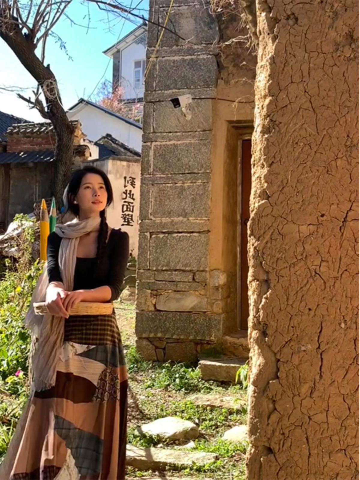 Retro Patchwork Plaid Skirt for Women – Long Spring Skirt with Niche Design, Perfect for Y2K and Vintage Style Retro Patchwork Plaid Skirt for Women – Long Spring Skirt with Niche Design, Perfect for Y2K and Vintage Style