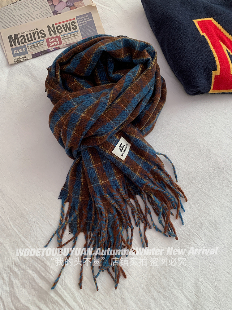 Retro Plaid Tassel Scarf for Women - Warm High-End Korean Style Winter 2025 Accessory Retro Plaid Tassel Scarf for Women - Warm High-End Korean Style Winter 2025 Accessory