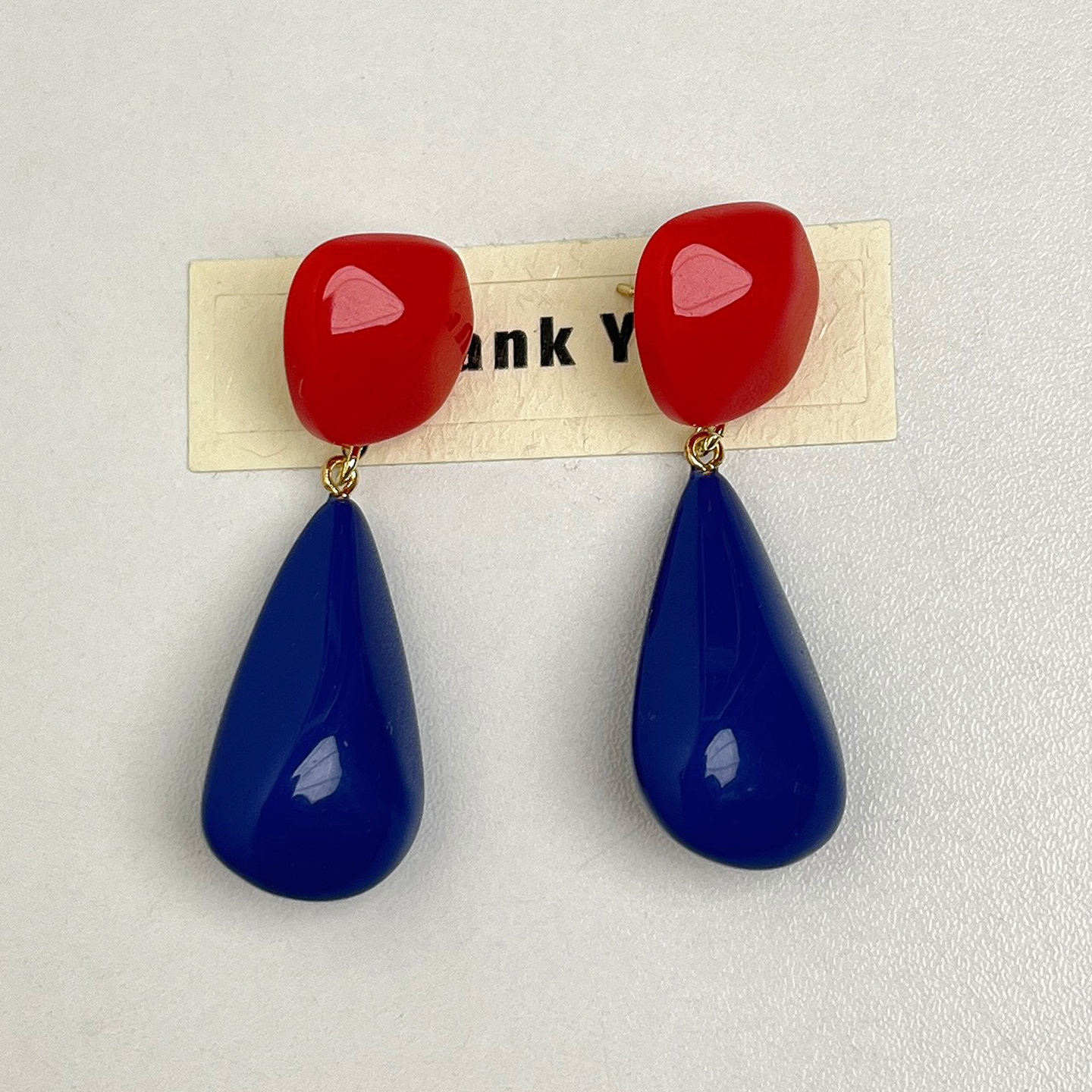 Retro Red and Blue Color-Blocking Water Drop Earrings for Women - Lightweight Resin Studs for a High-End Look and Small Face Appearance