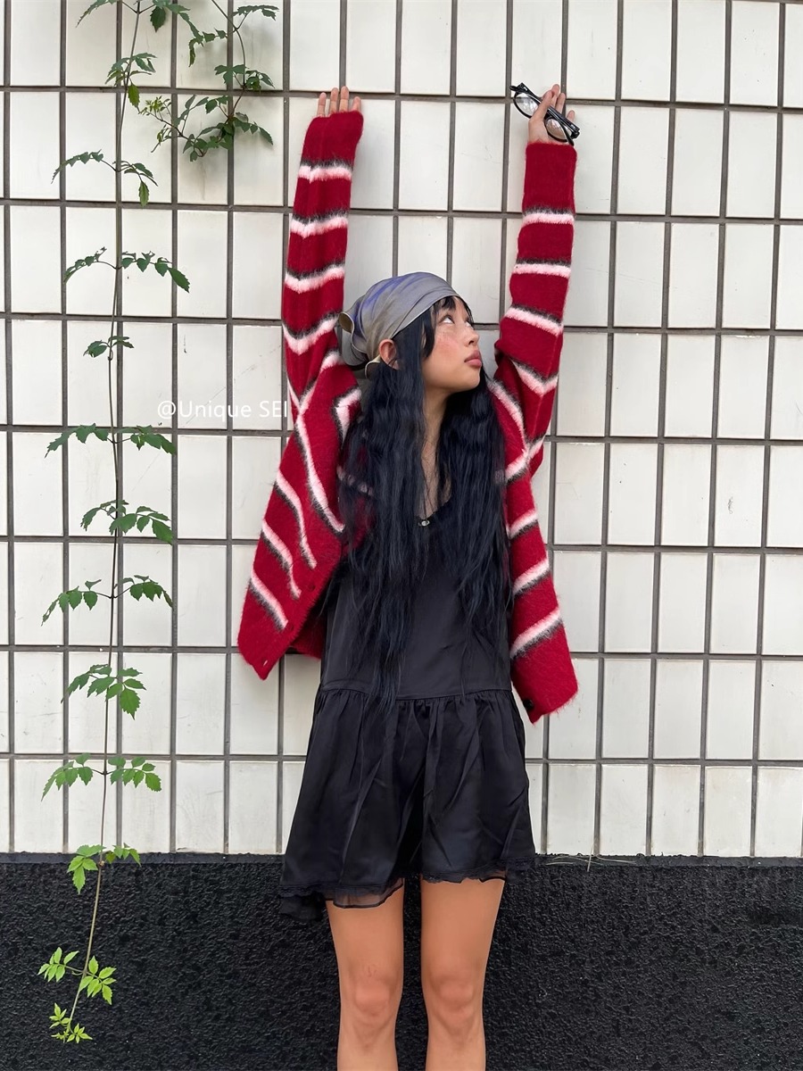 Retro Red and White Striped Loose Casual Long Sleeve Knitted Cardigan - Unique Street Style Fashion Retro Red and White Striped Loose Casual Long Sleeve Knitted Cardigan - Unique Street Style Fashion