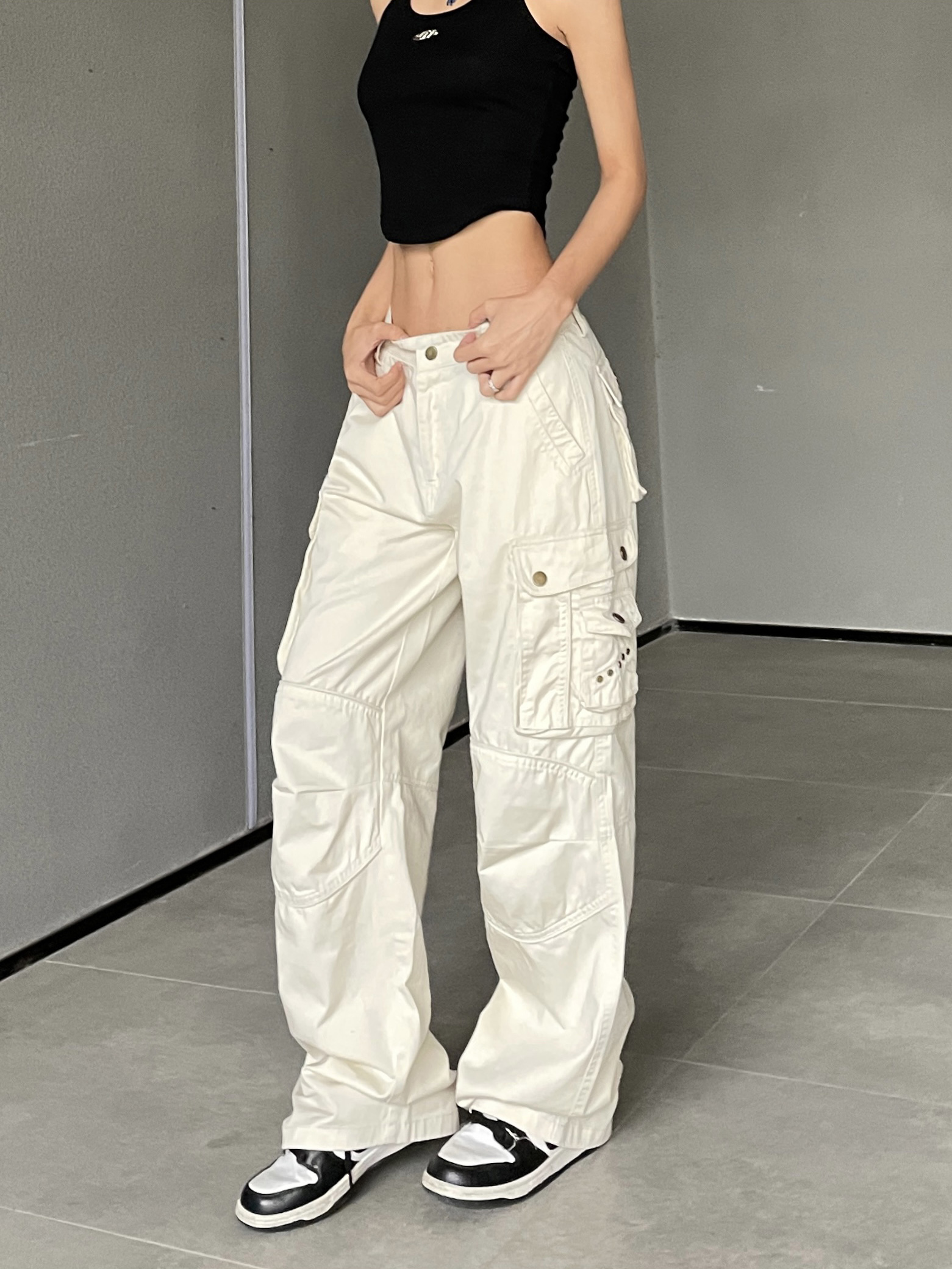 Retro Spicy Girl Loose Wide-Leg Cargo Pants - American Street Style, Heatstroke Vibe, Ground-Dragging Fashion Statement