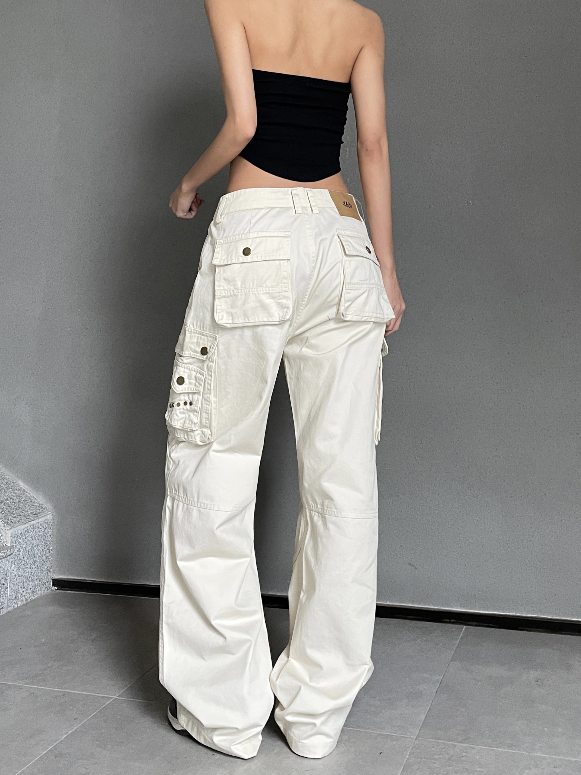 Retro Spicy Girl Loose Wide-Leg Cargo Pants - American Street Style, Heatstroke Vibe, Ground-Dragging Fashion Statement Retro Spicy Girl Loose Wide-Leg Cargo Pants - American Street Style, Heatstroke Vibe, Ground-Dragging Fashion Statement