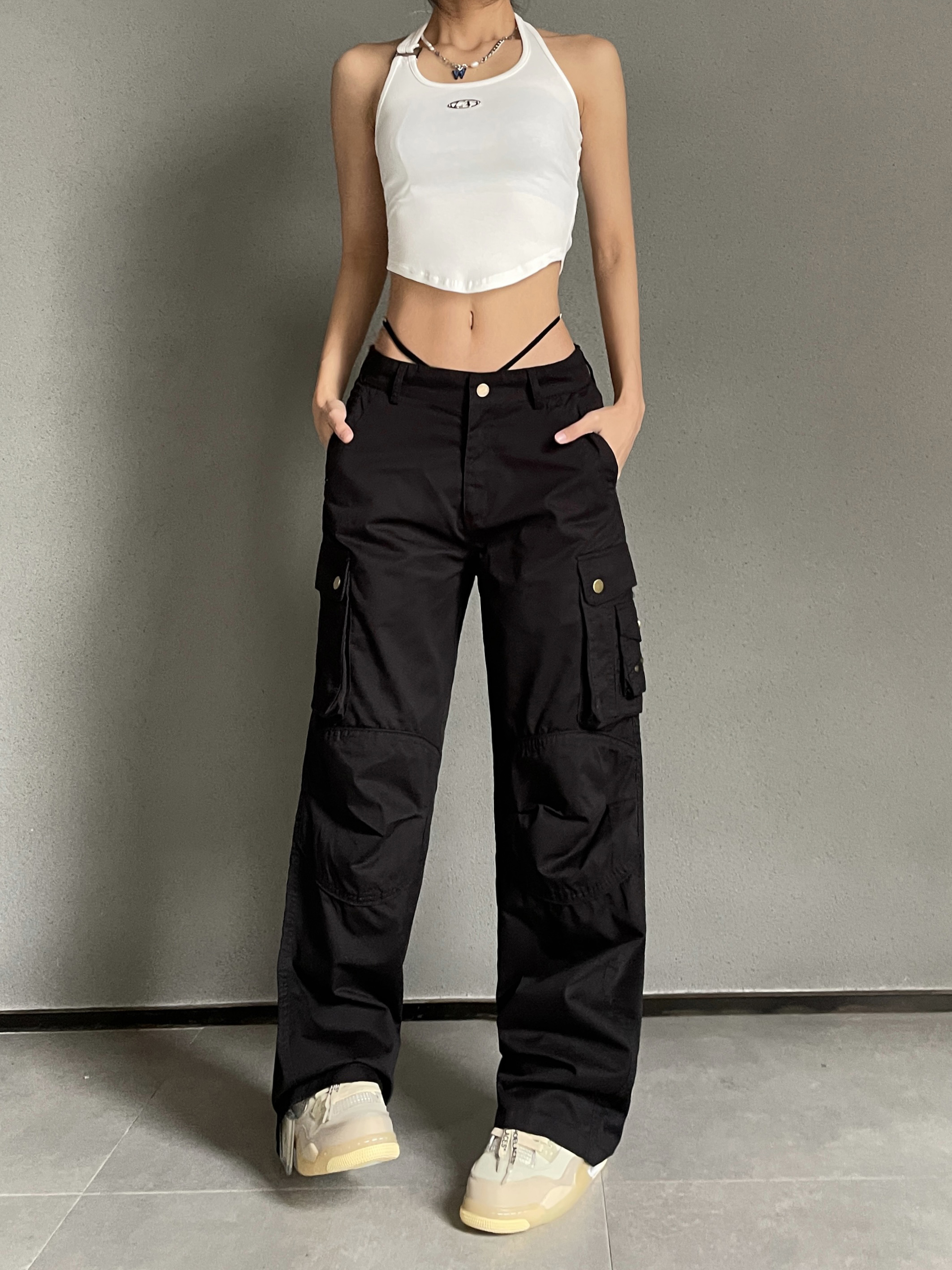 Retro Spicy Girl Loose Wide-Leg Cargo Pants - American Street Style, Heatstroke Vibe, Ground-Dragging Fashion Statement Retro Spicy Girl Loose Wide-Leg Cargo Pants - American Street Style, Heatstroke Vibe, Ground-Dragging Fashion Statement