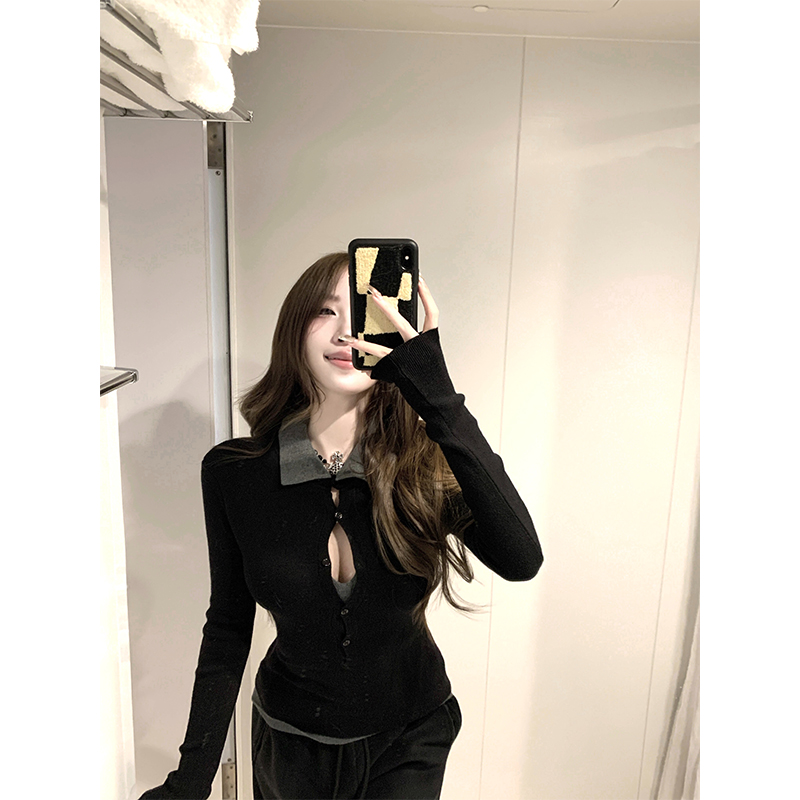 Retro Spliced Fake Two-Piece Slim Knit Top for Women - High Intelligence Spicy Sister Design, Y2K Inspired Fashion Retro Spliced Fake Two-Piece Slim Knit Top for Women - High Intelligence Spicy Sister Design, Y2K Inspired Fashion