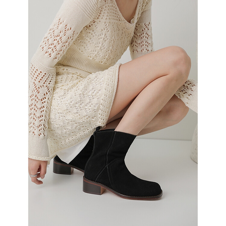 Retro Suede Chunky Low-Heeled Wide-Mouth Short Boots for Women, Round-Toe Martin Style, Genuine Leather Western Autumn/Winter 2025 Retro Suede Chunky Low-Heeled Wide-Mouth Short Boots for Women, Round-Toe Martin Style, Genuine Leather Western Autumn/Winter 2025