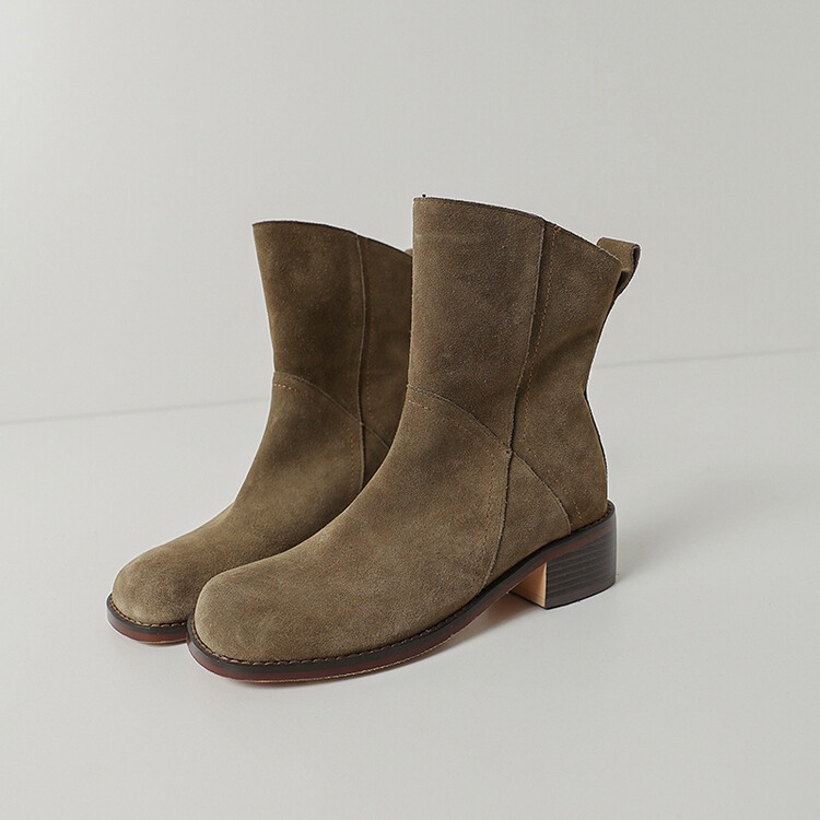 Retro Suede Chunky Low-Heeled Wide-Mouth Short Boots for Women, Round-Toe Martin Style, Genuine Leather Western Autumn/Winter 2025 Retro Suede Chunky Low-Heeled Wide-Mouth Short Boots for Women, Round-Toe Martin Style, Genuine Leather Western Autumn/Winter 2025
