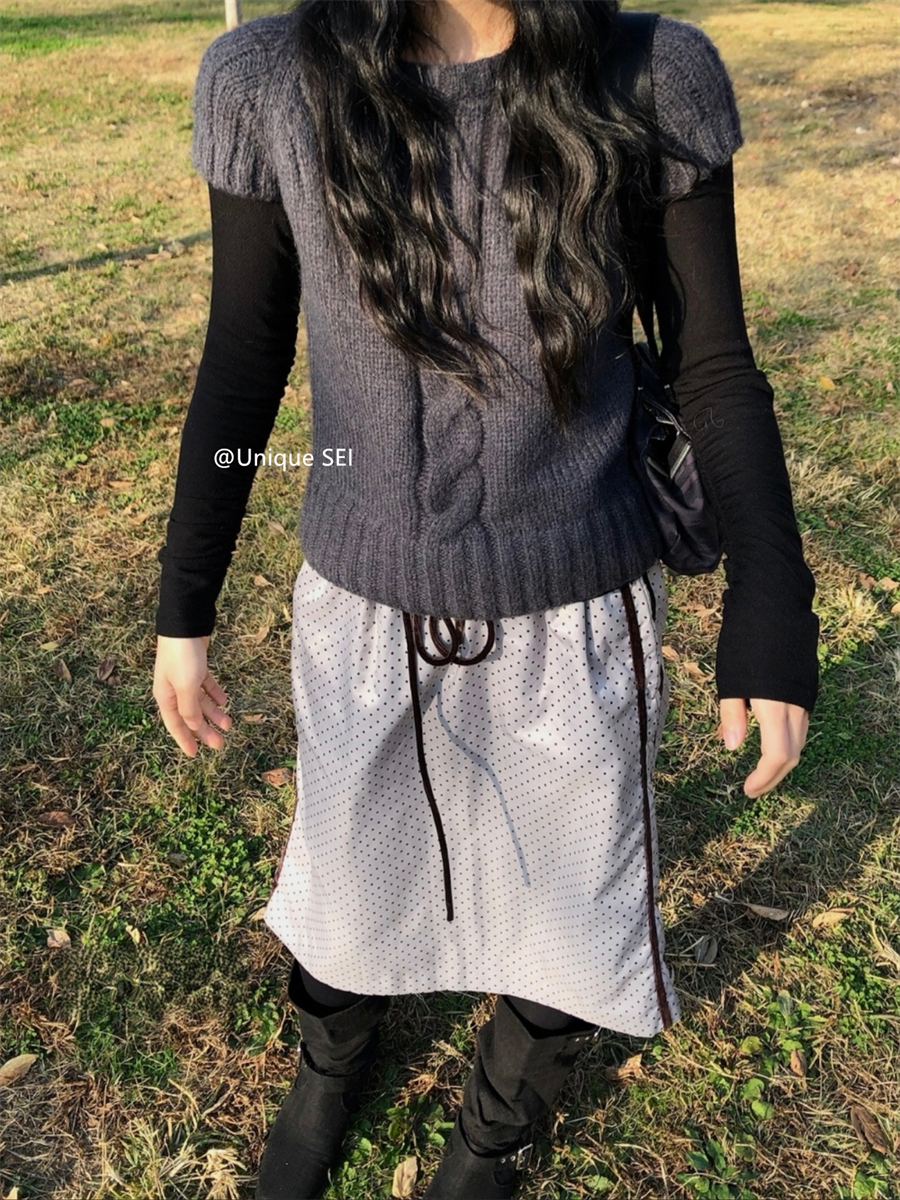 Retro Twisted Cable Slim-Fit Knitted Short Sleeve Top - Unique Versatile Style for Y2K and 90s Fashion Lovers Retro Twisted Cable Slim-Fit Knitted Short Sleeve Top - Unique Versatile Style for Y2K and 90s Fashion Lovers