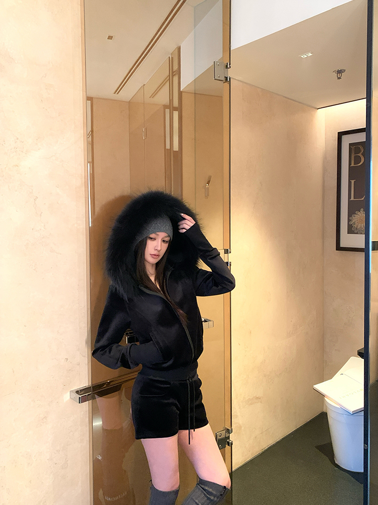 Retro Velvet Raccoon Fur Collar Short Hooded Sweatshirt Jacket Set with Shorts and Pants - Y2K Inspired Fashion Retro Velvet Raccoon Fur Collar Short Hooded Sweatshirt Jacket Set with Shorts and Pants - Y2K Inspired Fashion