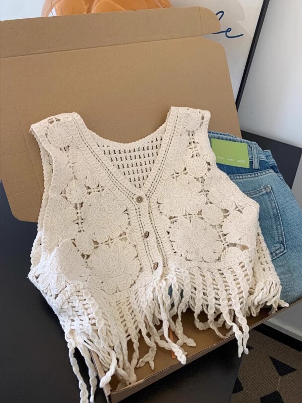 Retro Woven Tassel Hollow Knit Vest for Women - Unique Sleeveless Top for Spring and Summer, Boho Chic Style Retro Woven Tassel Hollow Knit Vest for Women - Unique Sleeveless Top for Spring and Summer, Boho Chic Style