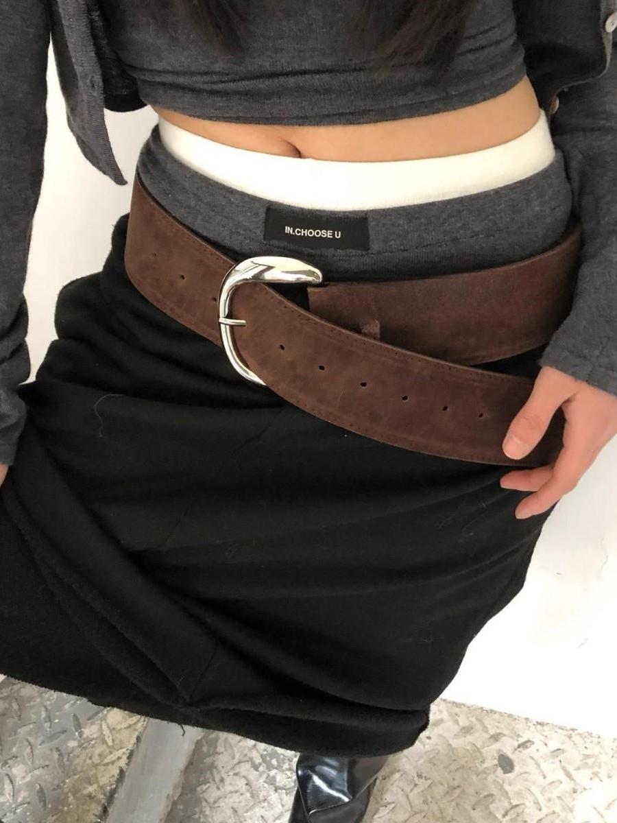 Retro Y2K Wide Brimmed Suede Belt for Hot Girls - Niche Fashion Statement Accessory Retro Y2K Wide Brimmed Suede Belt for Hot Girls - Niche Fashion Statement Accessory