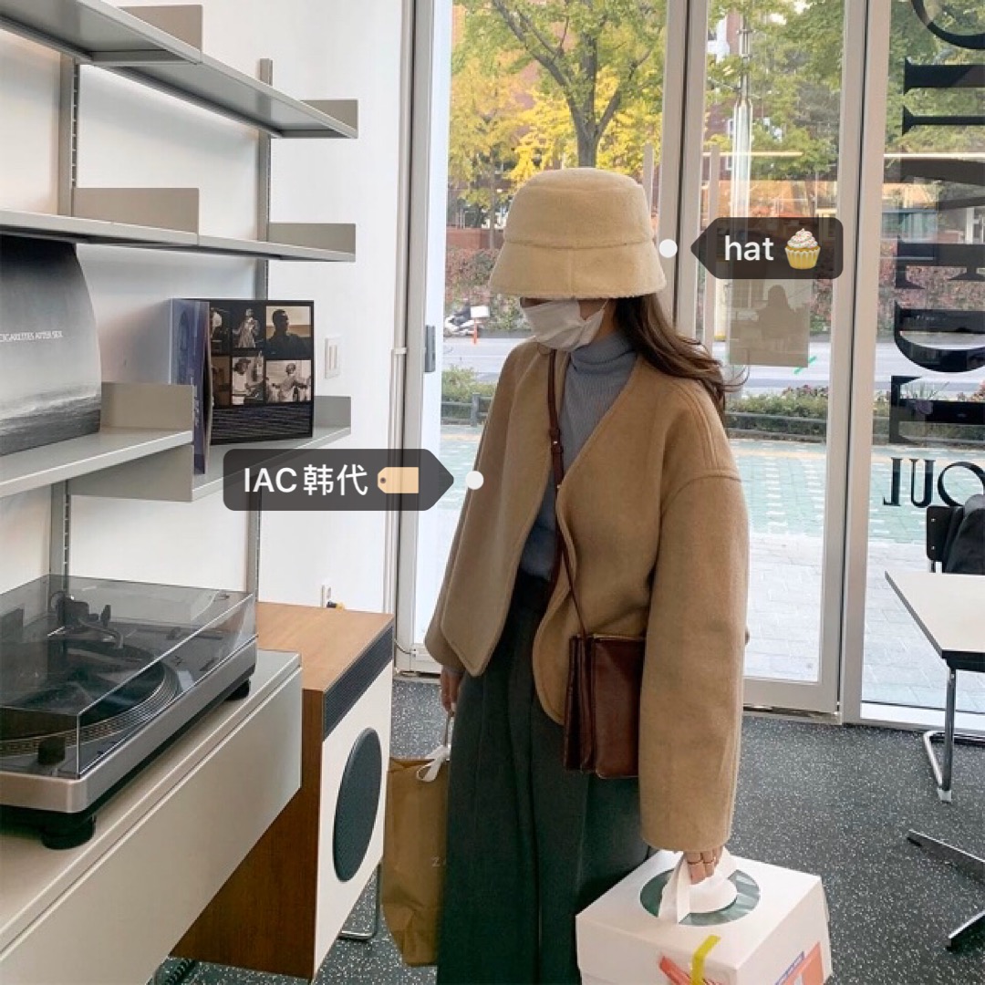 Reversible Milk White Checkered Fisherman's Bucket Hat - Korean Style Winter Accessory for Starry Nights Reversible Milk White Checkered Fisherman's Bucket Hat - Korean Style Winter Accessory for Starry Nights