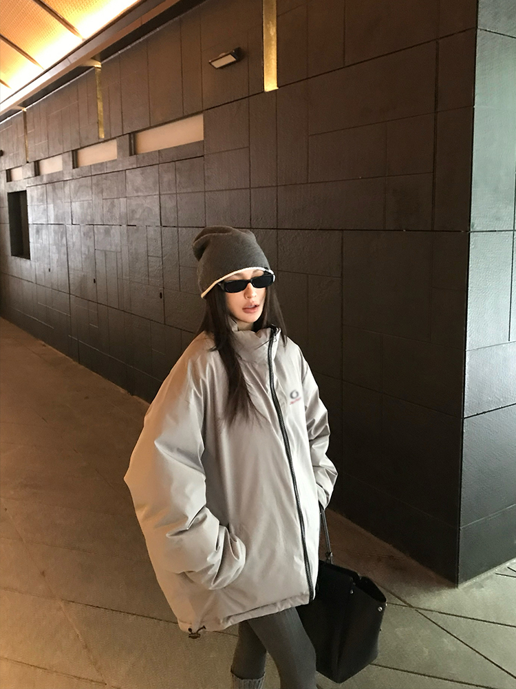 Reversible White Duck Down Jacket with Puffed Design and Stand Collar - 90s American Style Warm Outerwear