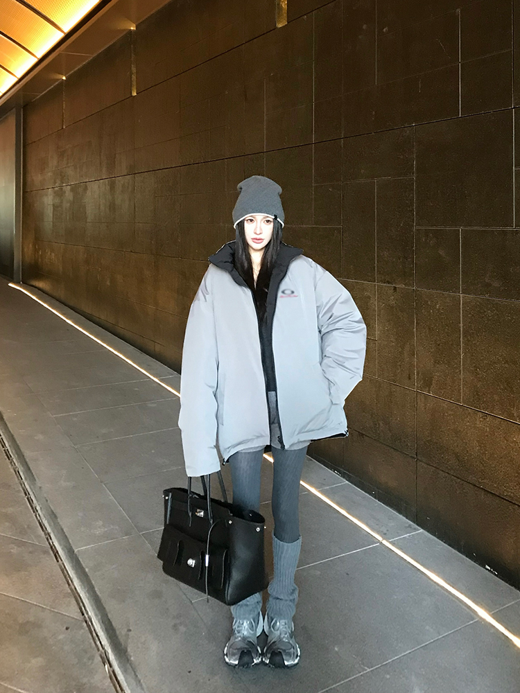 Reversible White Duck Down Jacket with Puffed Design and Stand Collar - 90s American Style Warm Outerwear