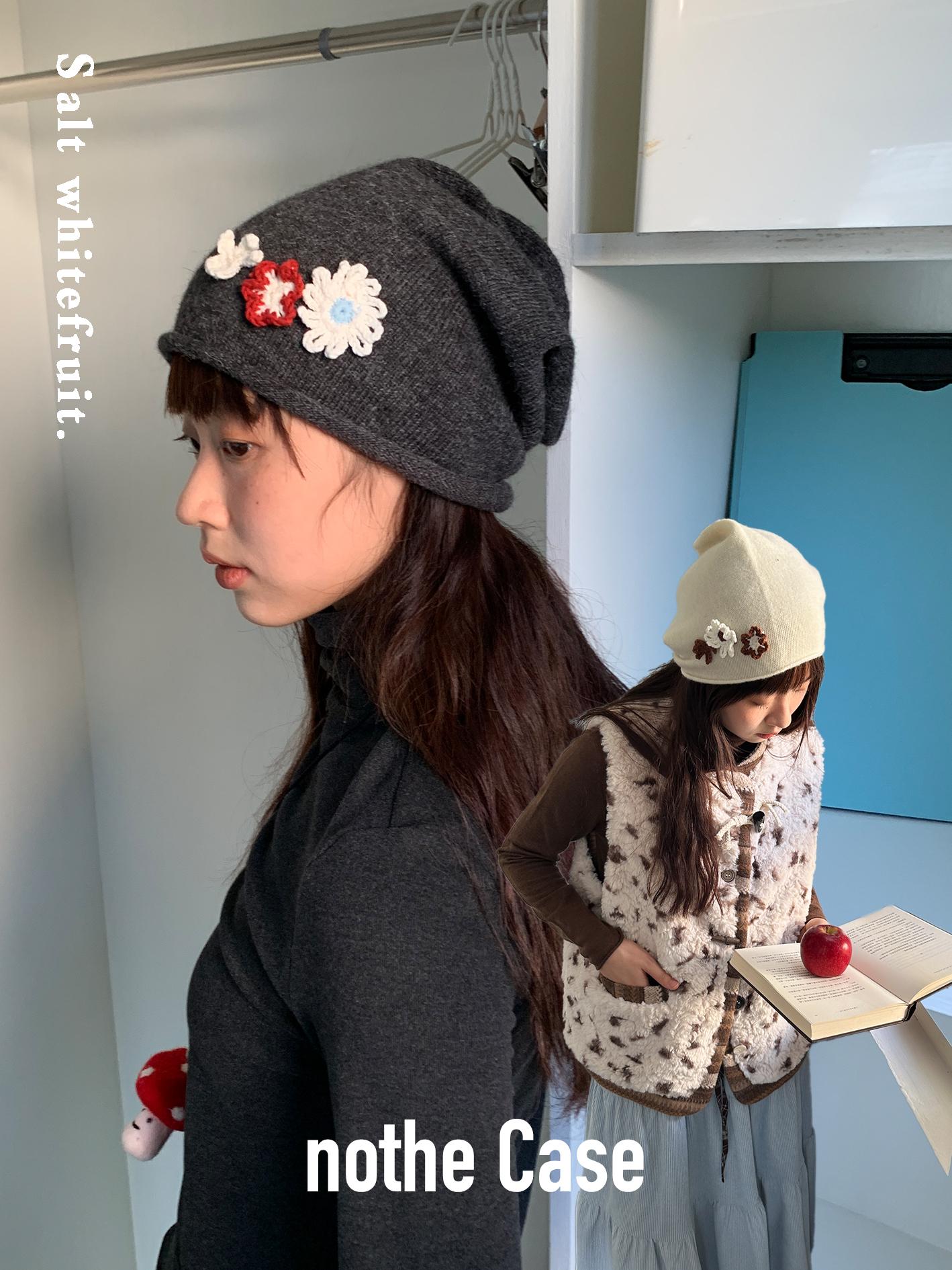 Rolled-Edge Merino Wool Pile Hat - Cute Ear-Protecting Knitted Hat for Cozy Style - Perfect for 90s and Y2K Fashion