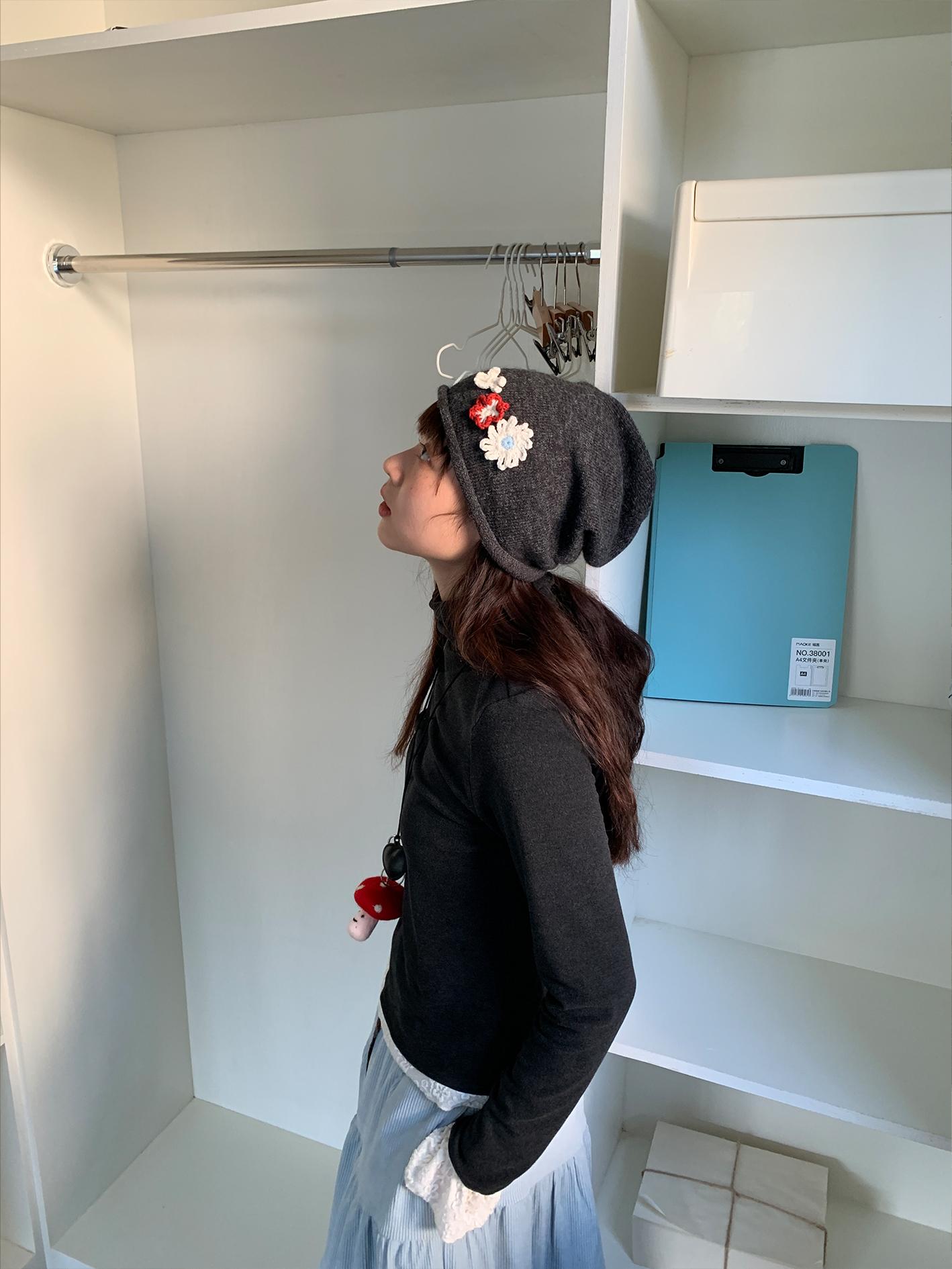 Rolled-Edge Merino Wool Pile Hat - Cute Ear-Protecting Knitted Hat for Cozy Style - Perfect for 90s and Y2K Fashion Rolled-Edge Merino Wool Pile Hat - Cute Ear-Protecting Knitted Hat for Cozy Style - Perfect for 90s and Y2K Fashion