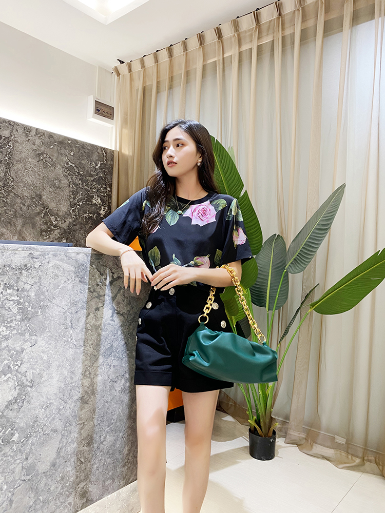 Romantic Rose Color Mulberry Silk T-Shirt for Women - Versatile Short Sleeve Top, Summer Fashion, European Style, Elegant Casual Wear Romantic Rose Color Mulberry Silk T-Shirt for Women - Versatile Short Sleeve Top, Summer Fashion, European Style, Elegant Casual Wear