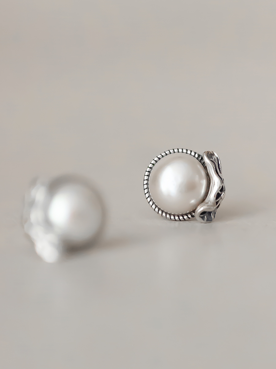 S925 Pure Silver Vintage Lotus Leaf Pearl Stud Earrings - Antique Carved Round Hoop, National Style Elegant Design S925 Pure Silver Vintage Lotus Leaf Pearl Stud Earrings - Antique Carved Round Hoop, National Style Elegant Design
