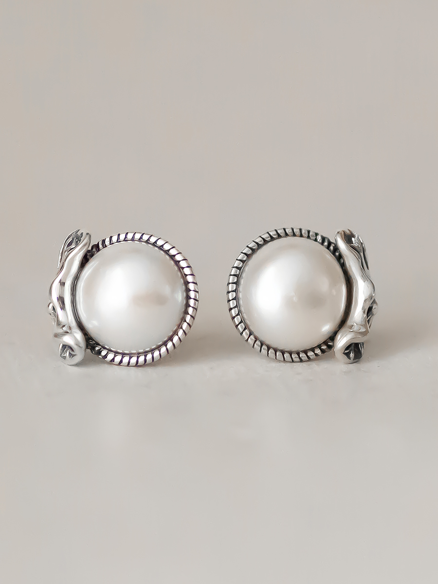 S925 Pure Silver Vintage Lotus Leaf Pearl Stud Earrings - Antique Carved Round Hoop, National Style Elegant Design