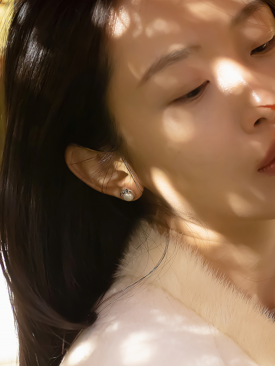 S925 Pure Silver Vintage Lotus Leaf Pearl Stud Earrings - Antique Carved Round Hoop, National Style Elegant Design S925 Pure Silver Vintage Lotus Leaf Pearl Stud Earrings - Antique Carved Round Hoop, National Style Elegant Design