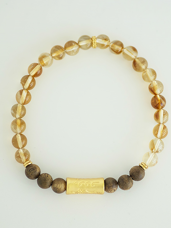 Sandalwood Bracelet with Crystal Beads, Pure Silver Plated, Light Luxury Chinese Style Jewelry, Long-Lasting Fortune Design Sandalwood Bracelet with Crystal Beads, Pure Silver Plated, Light Luxury Chinese Style Jewelry, Long-Lasting Fortune Design