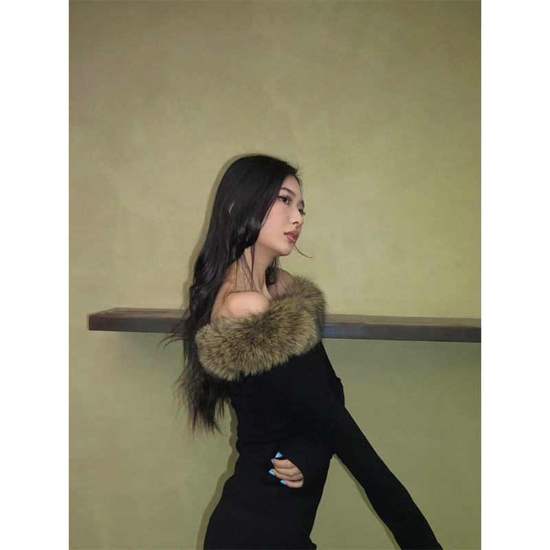 Sexy Black One-Shoulder Long Sleeve Top - High-End Slim Fit Inner Shirt for Stylish Looks