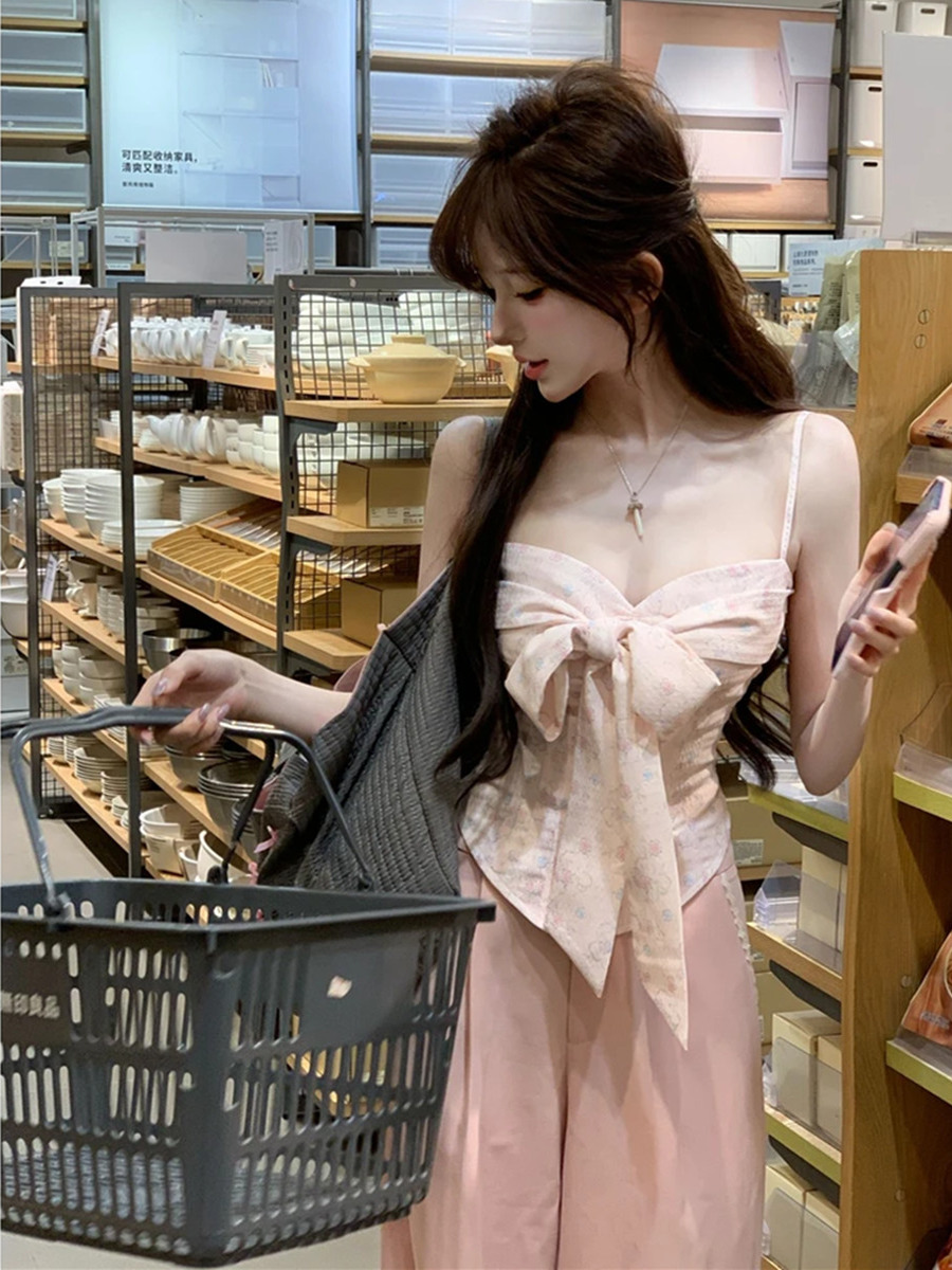 Sexy Bow Sleeveless Camisole for Women - Spring/Summer Sweet and Spicy Style, Slim Fit Top, Perfect for 90s and Y2K Fashion