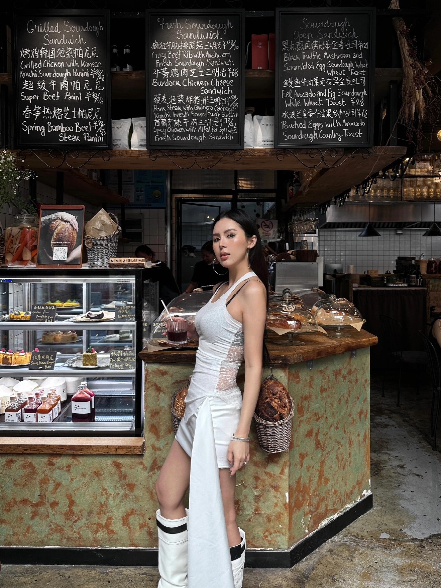 Sexy Lace Camisole for Women - Irregular Slim Fit, Slightly Sheer American Style Top for Summer 2025 Sexy Lace Camisole for Women - Irregular Slim Fit, Slightly Sheer American Style Top for Summer 2025