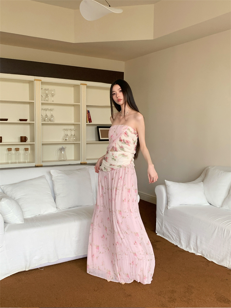 Sexy Off-Shoulder Floral Lace-Up Bustier Dress with Waist-Cinching Effect and Pleated Long Skirt - Eccentric Y2K Style Sexy Off-Shoulder Floral Lace-Up Bustier Dress with Waist-Cinching Effect and Pleated Long Skirt - Eccentric Y2K Style