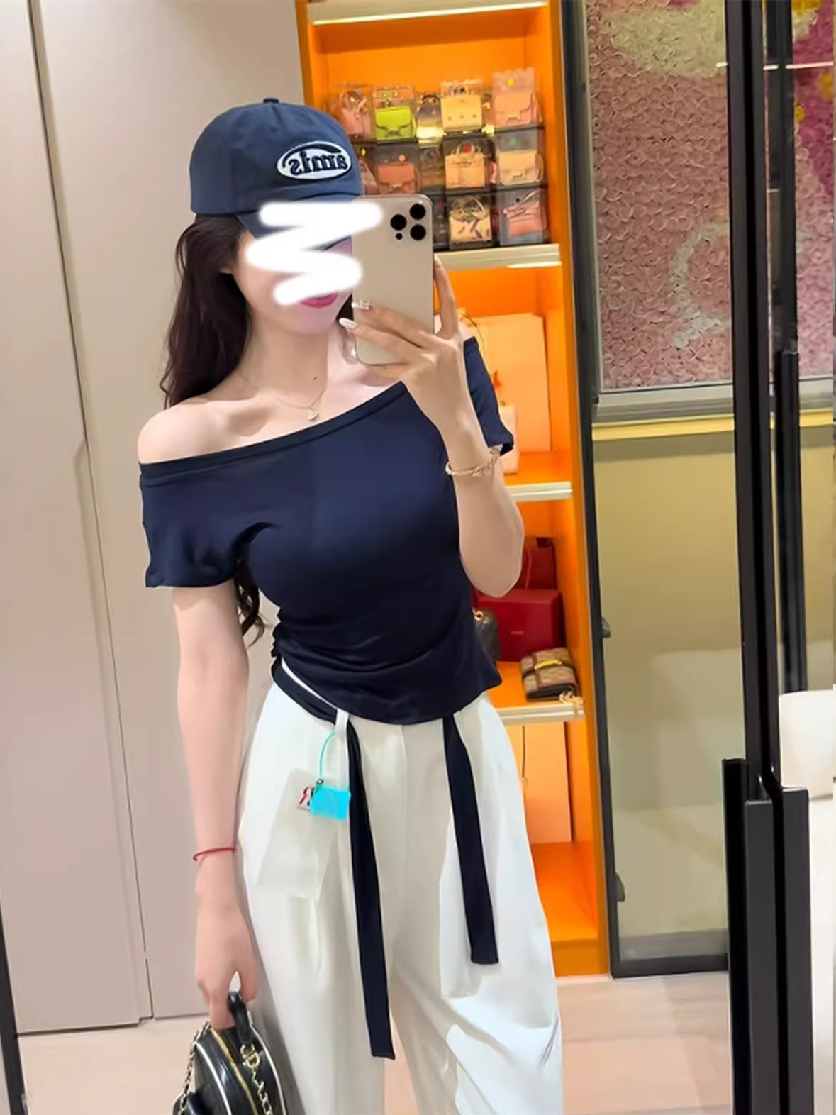 Sexy One-Shoulder Short Sleeve T-Shirt for Women - 2025 Summer Slim Fit Crop Top, Flattering Niche Style for Trendy Girls Sexy One-Shoulder Short Sleeve T-Shirt for Women - 2025 Summer Slim Fit Crop Top, Flattering Niche Style for Trendy Girls