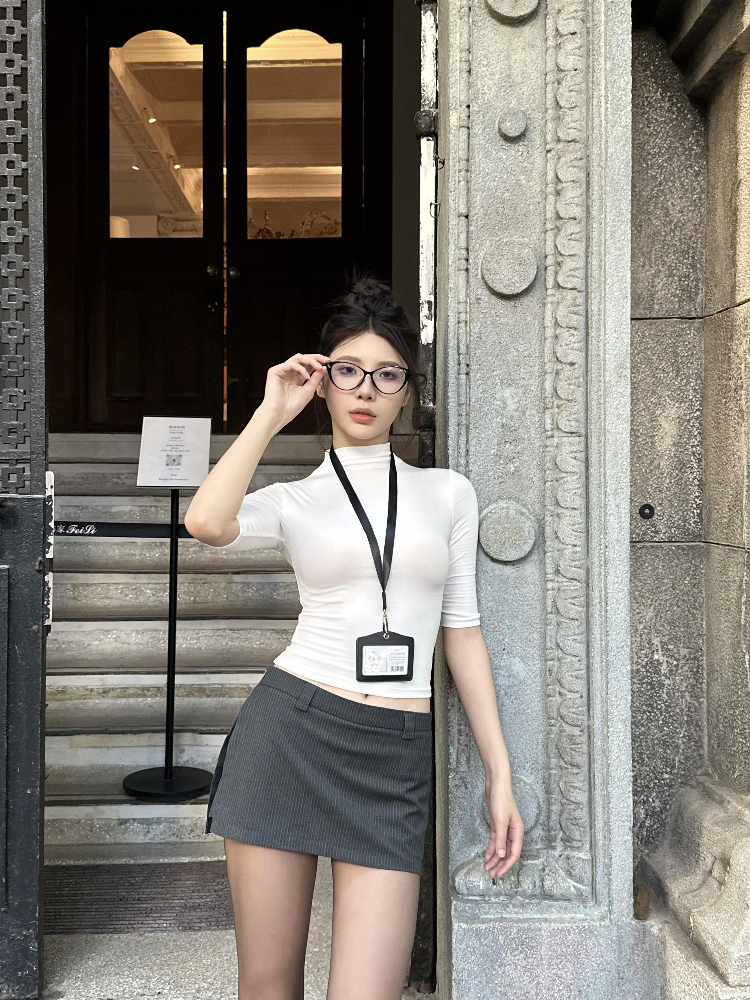 Sexy Slim-Fit Short-Sleeve T-Shirt and Striped Mini Skirt Set for Women - American Style Summer Outfit Sexy Slim-Fit Short-Sleeve T-Shirt and Striped Mini Skirt Set for Women - American Style Summer Outfit