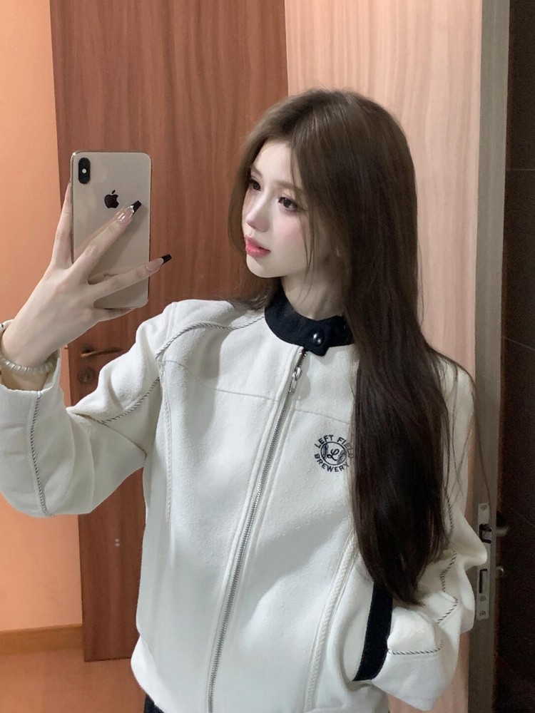 Short Embroidered Baseball Jacket for Women - Slim Fit Casual Cardigan Top, Winter Fashion Outerwear with Fragrance Style