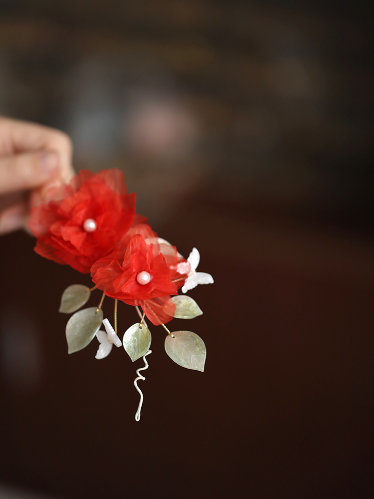 Silk Embossed Flower Hanfu Headdress U-Shaped Hairpin - Classical Ultra-Fairy Xiuhua Hair Accessory for Elegant Looks Silk Embossed Flower Hanfu Headdress U-Shaped Hairpin - Classical Ultra-Fairy Xiuhua Hair Accessory for Elegant Looks