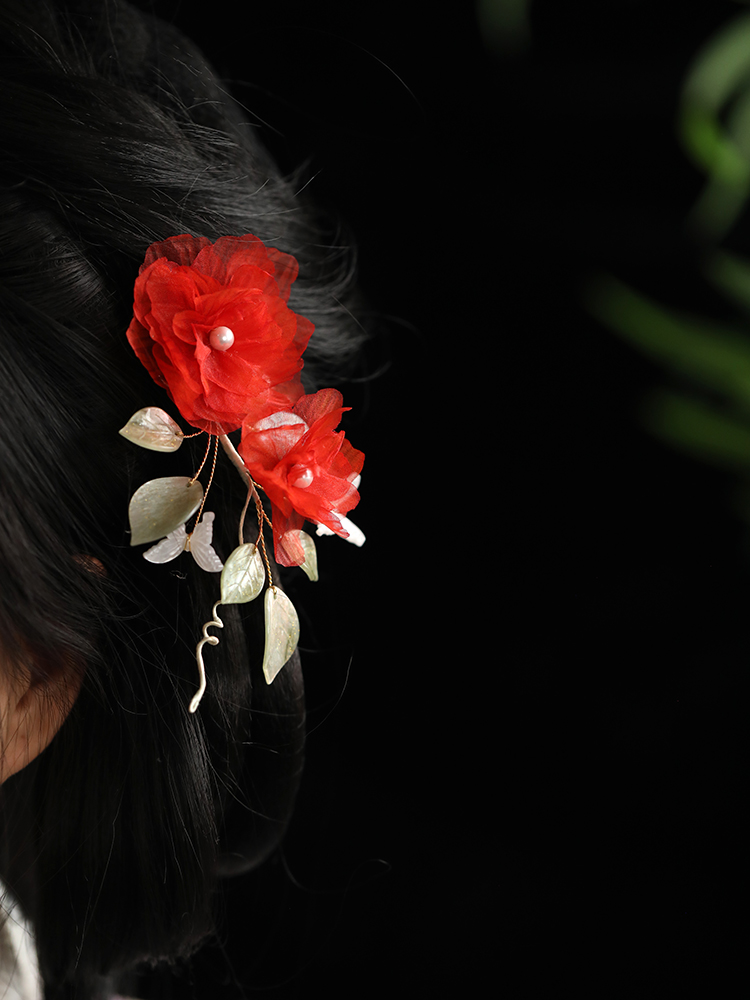 Silk Embossed Flower Hanfu Headdress U-Shaped Hairpin - Classical Ultra-Fairy Xiuhua Hair Accessory for Elegant Looks Silk Embossed Flower Hanfu Headdress U-Shaped Hairpin - Classical Ultra-Fairy Xiuhua Hair Accessory for Elegant Looks