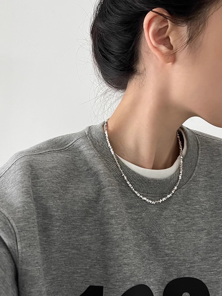 Simple Broken Silver Basic Necklace for Women - Clavicle Chain in Blogger Style, Trendy Minimalist Accessory