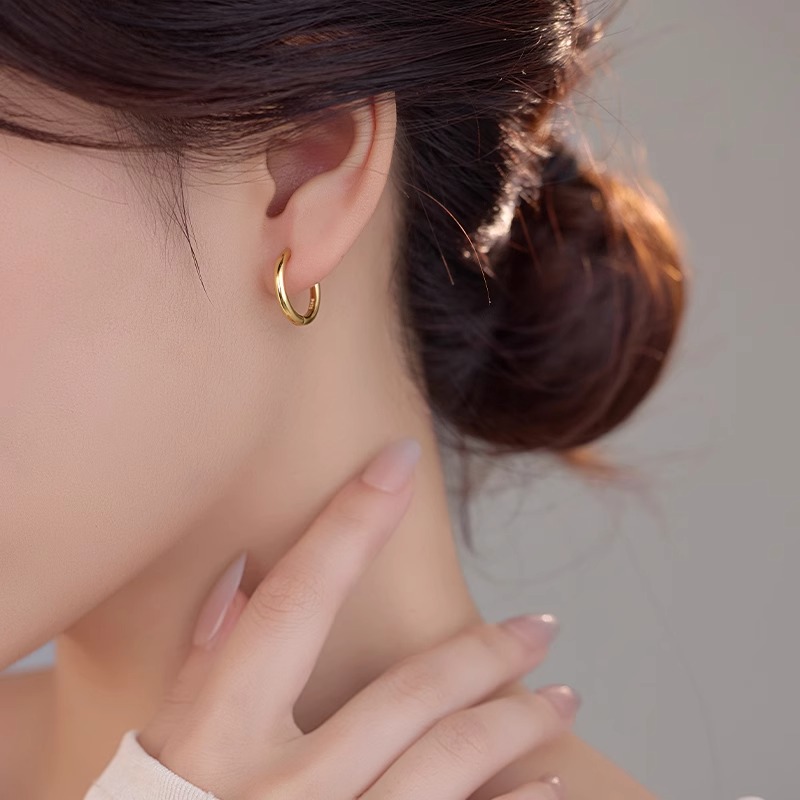 Simple Hoop Earrings for Ear Hole Care - Chic Ear Clips and Bone Hoops, Stylish Ear Accessories Simple Hoop Earrings for Ear Hole Care - Chic Ear Clips and Bone Hoops, Stylish Ear Accessories