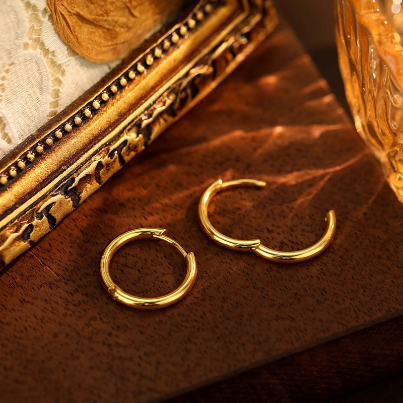 Simple Hoop Earrings for Ear Hole Care - Chic Ear Clips and Bone Hoops, Stylish Ear Accessories Simple Hoop Earrings for Ear Hole Care - Chic Ear Clips and Bone Hoops, Stylish Ear Accessories